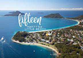 Holiday Paradise - FIFTEEN Marty's @ Little Beach, Nelson Bay